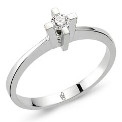0.30 Ct Tektaş Pırlanta Yüzük RM30036