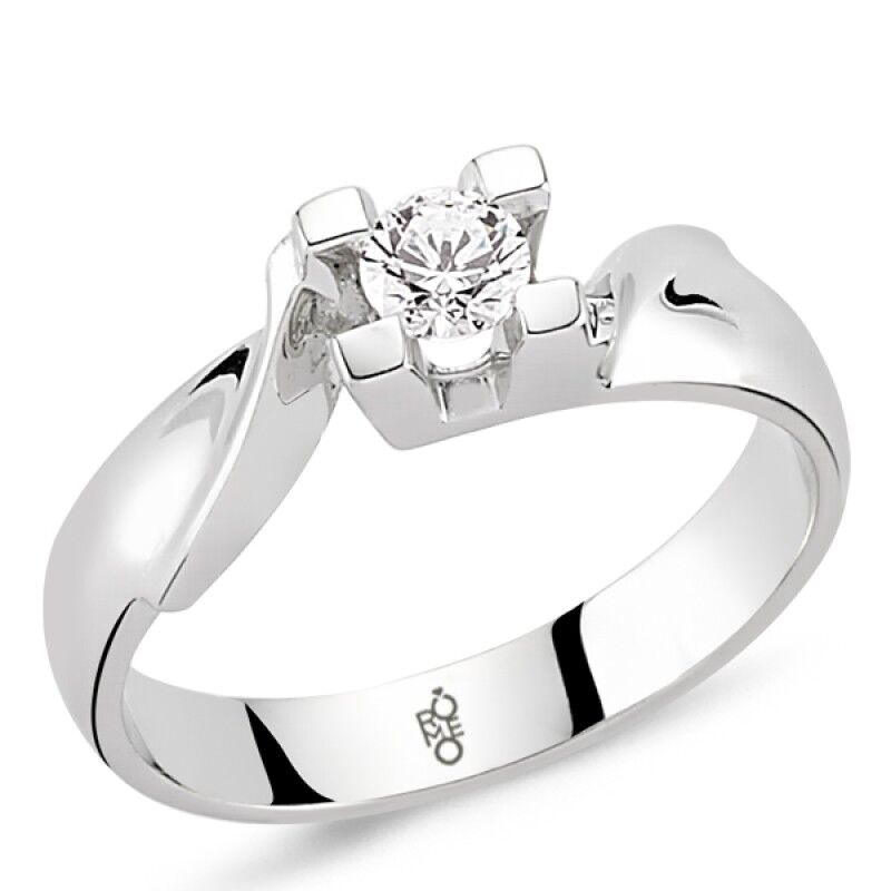 0.40 Ct Tektaş Pırlanta Yüzük RM10043